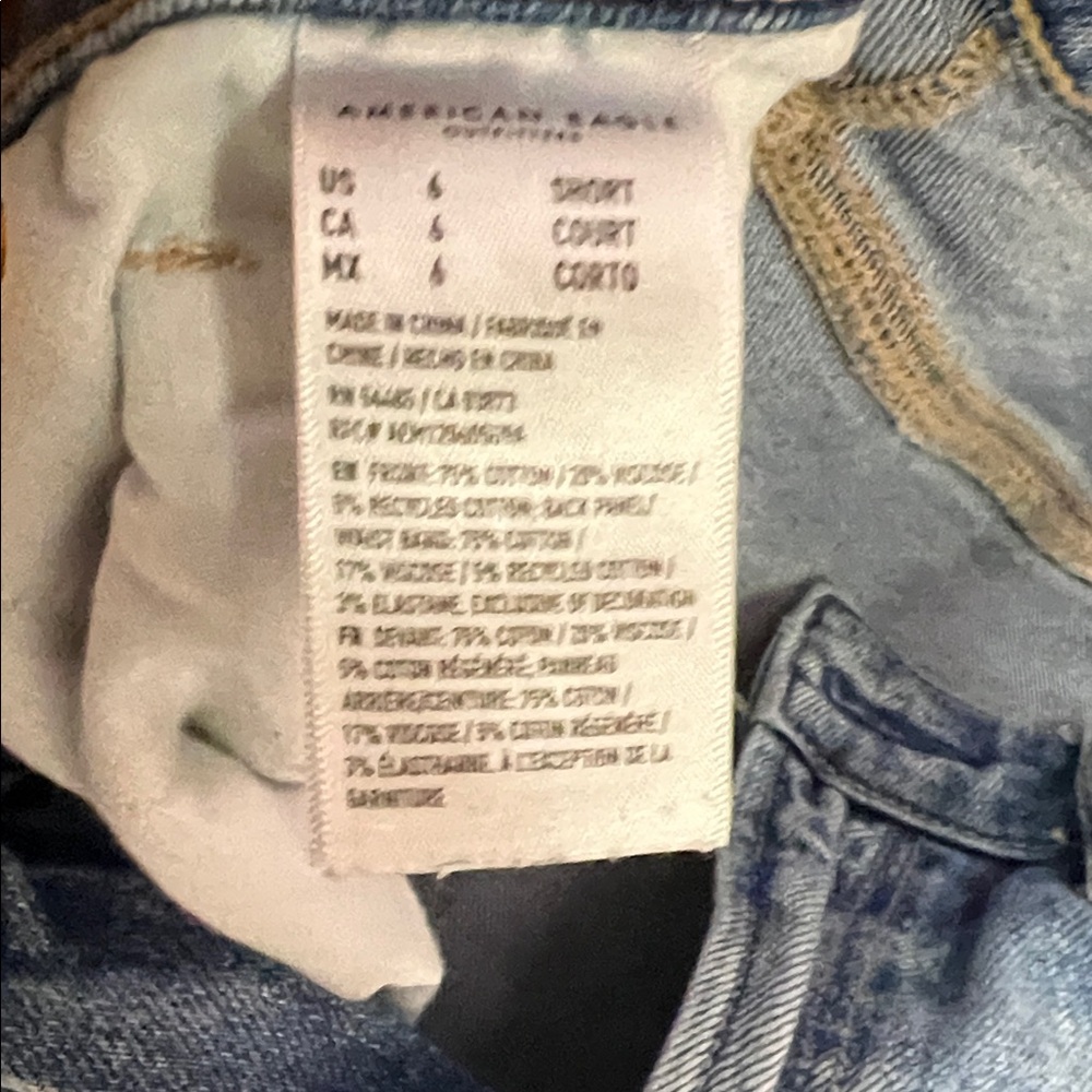 American Eagle Outfitters Blue Distressed MOM JEAN - Picture 5 of 6